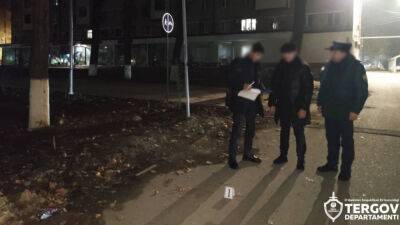 Два маклера не поделили клиента на квартиру в Ташкенте. Один из них попал в больницу с серьезными ранениями