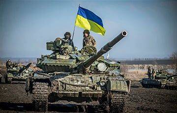 Видеофакт: Украинский танк в упор расстреливает окоп российских оккупантов