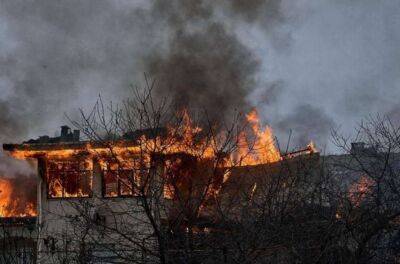 Російські терористи перед Різдвом обстріляли пожежну частину у Херсоні