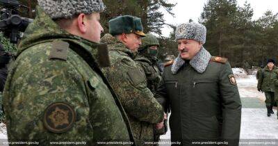 Лукашенко приехал на полигон в Барановичах посмотреть расположение подразделений ВС РФ (фото)