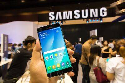 Из-за падения спроса квартальная прибыль Samsung упала до 8-летнего минимума