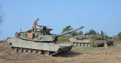 Следующий шаг. Запад может передать Украине танки Abrams и Leopard, – Politico