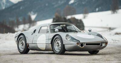 Легенда за $2 миллиона: на аукцион выставили прославленный гоночный Porsche 60-х (фото)