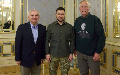 Зеленський зустрівся з американськими сенаторами: обговорили можливу ескалацію на фронті