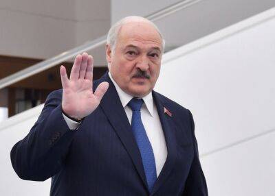Лукашенко подписал закон о лишении гражданства экстремистов