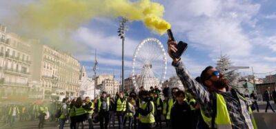 Каждый второй француз хочет "социального взрыва и нового протестного движения" - опрос