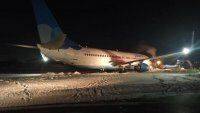 У російській Пермі Boeing-737 занесло за злітну смугу: він застряг у кучугурі - vlasti.net - місто Москва