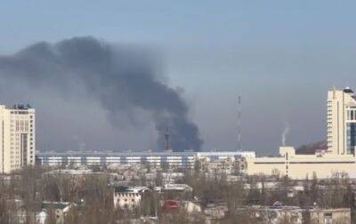 В мережі повідомляють про пожежу на металопрокатному заводі в окупованому Донецьку