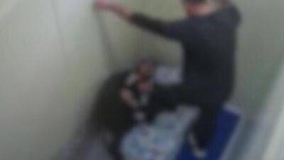 Видео: медбрат хостеля в Хайфе жестоко избил немощного пациента