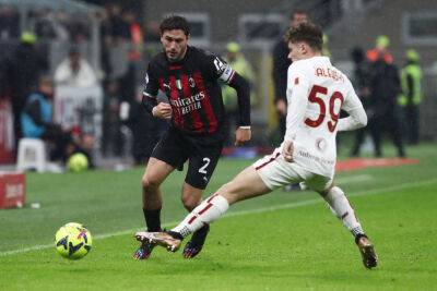 Милан растерял преимущество в два гола в матче с Ромой