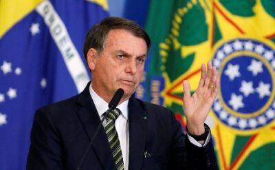 Болсонару осудил сторонников за беспорядки в Бразилии