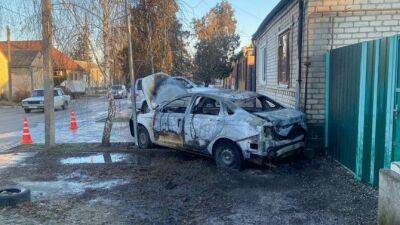 В Будённовске водитель на ходу выпрыгнул из загоревшегося автомобиля