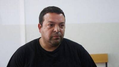 Пострадавший в теракте санитар из Кирьят-Арбы требует снести дом стрелявшего палестинца