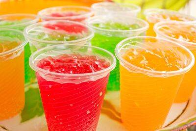 Арье Дери выступил против сладких напитков после отмены налога на них