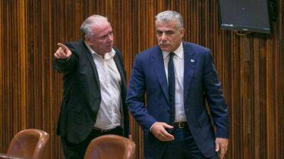 Скандал в кнессете: депутат от Ликуда послал Лапида в армию