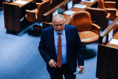 Либерман отказался участвовать в демонстрации оппозиции