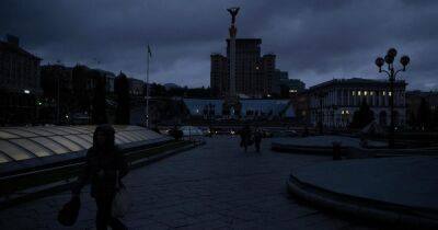 Киев вернулся к аварийным отключениям электричества: названа причина