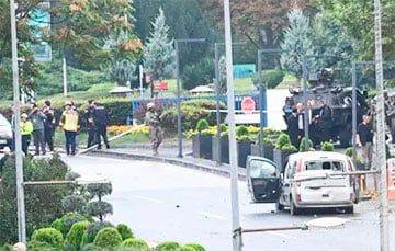 Момент взрыва возле МВД Турции в Анкаре попал на камеры наблюдения