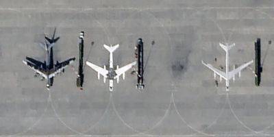 Приманки для дронов. Россияне нарисовали Ту-95 на авиабазе в Энгельсе — фото со спутника