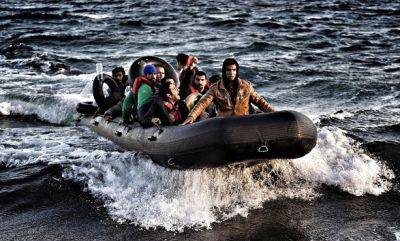Лодку мигрантов выбросило на берег Израиля: судьба потенциальных пассажиров неизвестна - unn.com.ua - Украина - Киев - Израиль - Сомали - Нетания - Reuters