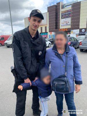 Сбежал от бабушки в супермаркете: 4-летнего мальчика искали в Харькове