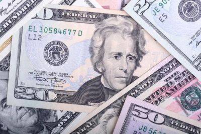 Курс валют на 11 октября: Доллар в банках подешевел на 10 копеек в покупке