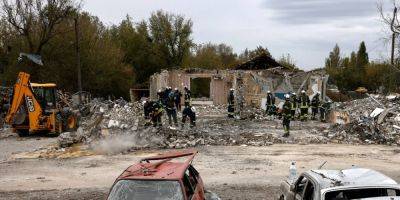 Ракетный удар РФ по селу Гроза: количество погибших возросло до 55 человек, трое считаются пропавшими без вести