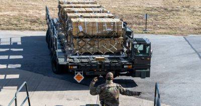Ракеты AIM-9 и боеприпасы для HIMARS: США объявят о пакете военной помощи Украине, — СМИ