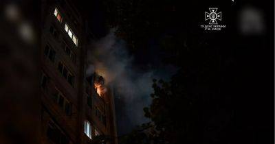 Женщина погибла, выпрыгнув из окна седьмого этажа во время пожара в Киеве (фото, видео)