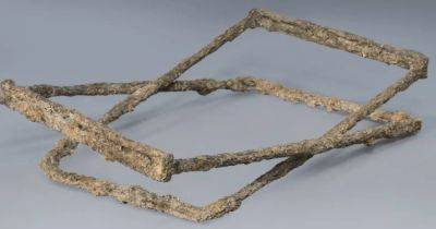 "Абсолютная редкость": археологи завершили реставрацию стула возрастом 1400 лет (фото)