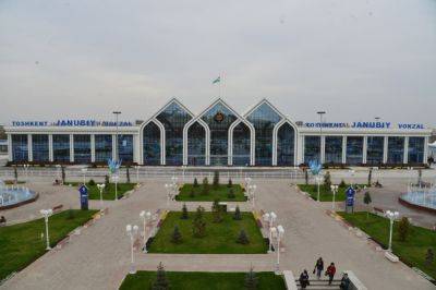 В Узбекистане разрешили входить на железнодорожные вокзалы без документов