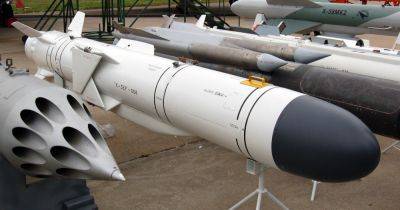 Бьют на 1000 км: Подоляк рассказал подробности об украинских ракетах