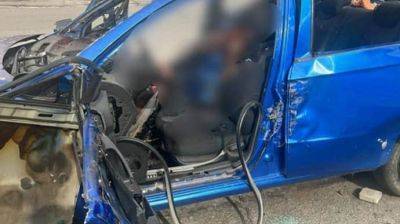 Россияне сбросили взрывчатку на авто с супругами в Бериславе: жена погибла, муж в больнице