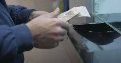 Новая денежная помощь украинцам: кто может получить минимум 4415 гривен