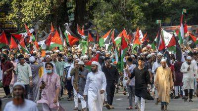 В мире прошли демонстрации против Израиля - и в поддержку Газы: фоторепортаж