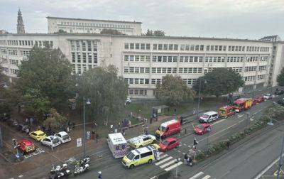 Во Франции - Во Франции мужчина с ножом убил учителя в школе - korrespondent.net - Украина - Франция - Конфлан-Сент-Онорин - Нападение