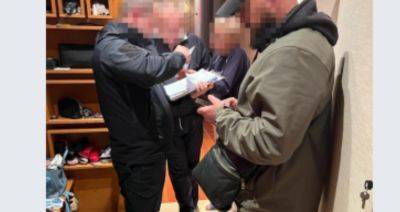 Чиновнику таможни на Одесчине грозит 10 лет заключения, кадры: "обещал не создавать..."