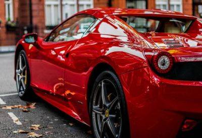 Ferrari разрешила покупать свои авто в США за криптовалюту
