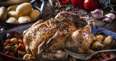 Как приготовить жареную курицу целиком: идеальный рецепт - focus.ua - Украина