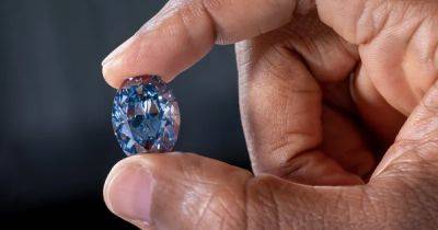 Цвета древних океанов: как уникальный алмаз возрастом 3 млрд лет бросает вызов бриллиантовым нормам (фото)