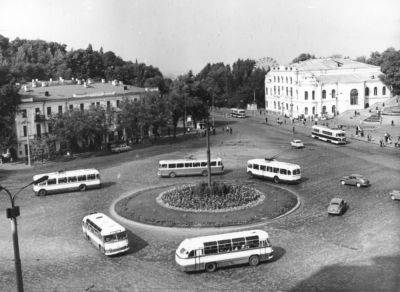 Киев в 1960-е годы - фото Европейской площади