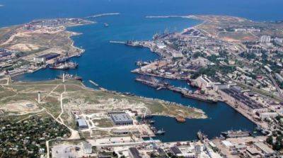 Оккупанты устанавливают заграждения в Севастопольской бухте: спутниковый снимок