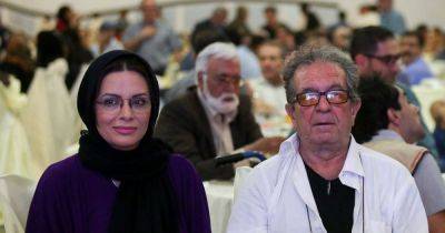 Зарезали после угроз: в Иране убили известного режиссера и его жену (видео)