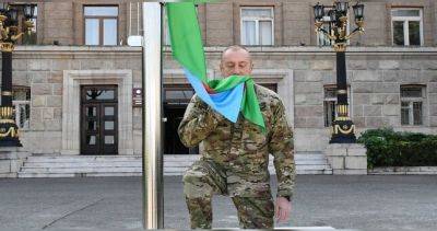 Ильхам Алиев поднял флаг Азербайджана над столицей Карабаха.