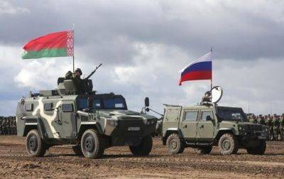 В Беларуси находятся около 2000 российских военных - соцсети