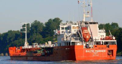Уже второй за октябрь: нефтяной танкер наткнулся на мину в Черном море, — СМИ (фото) - focus.ua - Россия - Украина - Англия - Лондон - Турция - Румыния - Болгария - Либерия