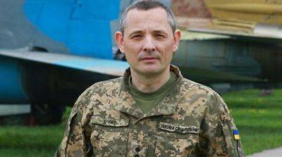 Игнат прокомментировал удары по аэродромам россиян в оккупированном Бердянске и Луганске