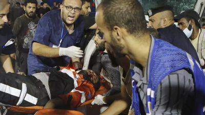 "Нас ждёт абсолютная катастрофа": больницы Газы переполнены