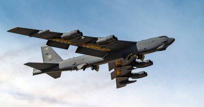 Напрячь северных соседей: в Южную Корею впервые направился самолет B-52 ВВС США
