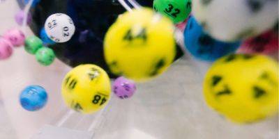 Розыгрыш начинается. В США счастливчик может выиграть 34 миллиона долларов в лотерею Powerball